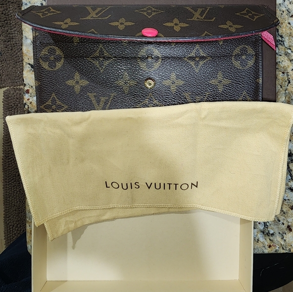 Authentic louis vuitton long wallet - Picture 10 of 11
